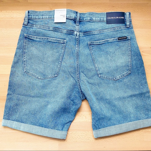 NWT Calvin Klein Straight Rolled Hem Denim Shorts - Picture 6 of 6